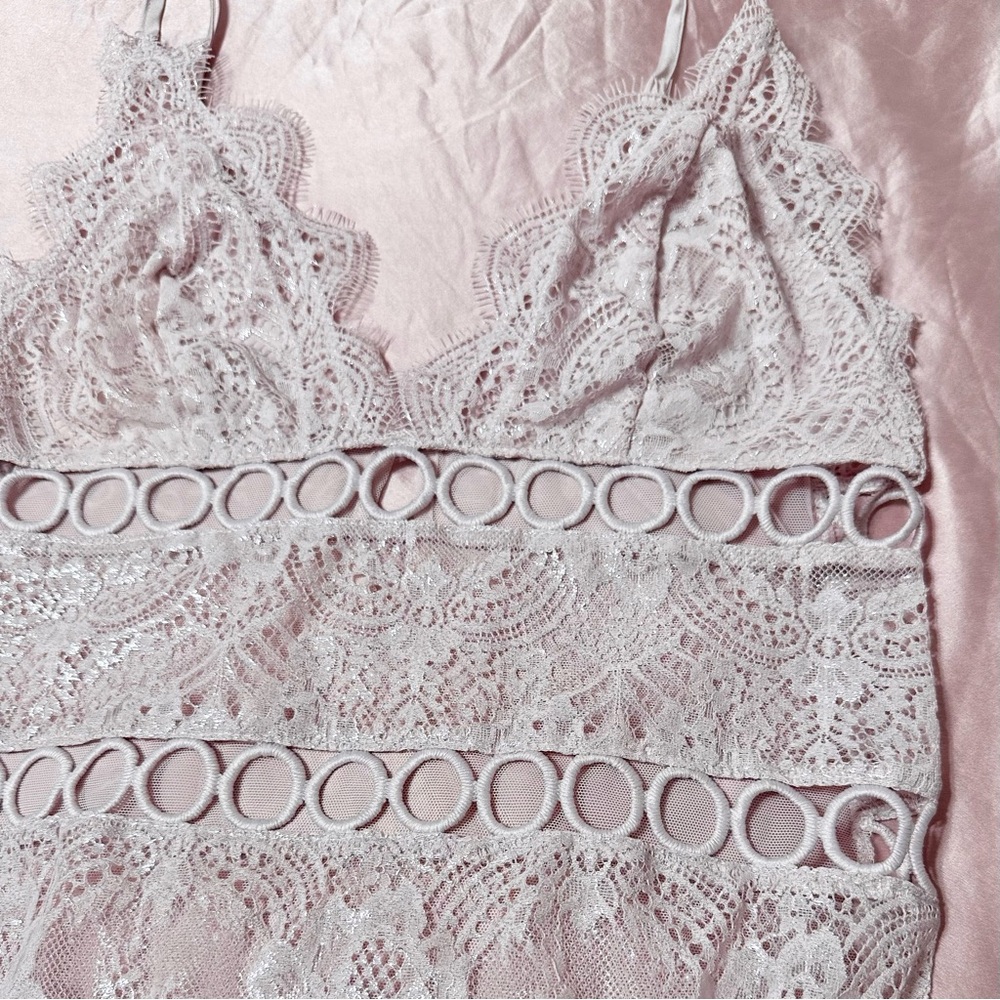 Victoria's Secret Bodysuit Lacey Floral Shimmer - Picture 3 of 6